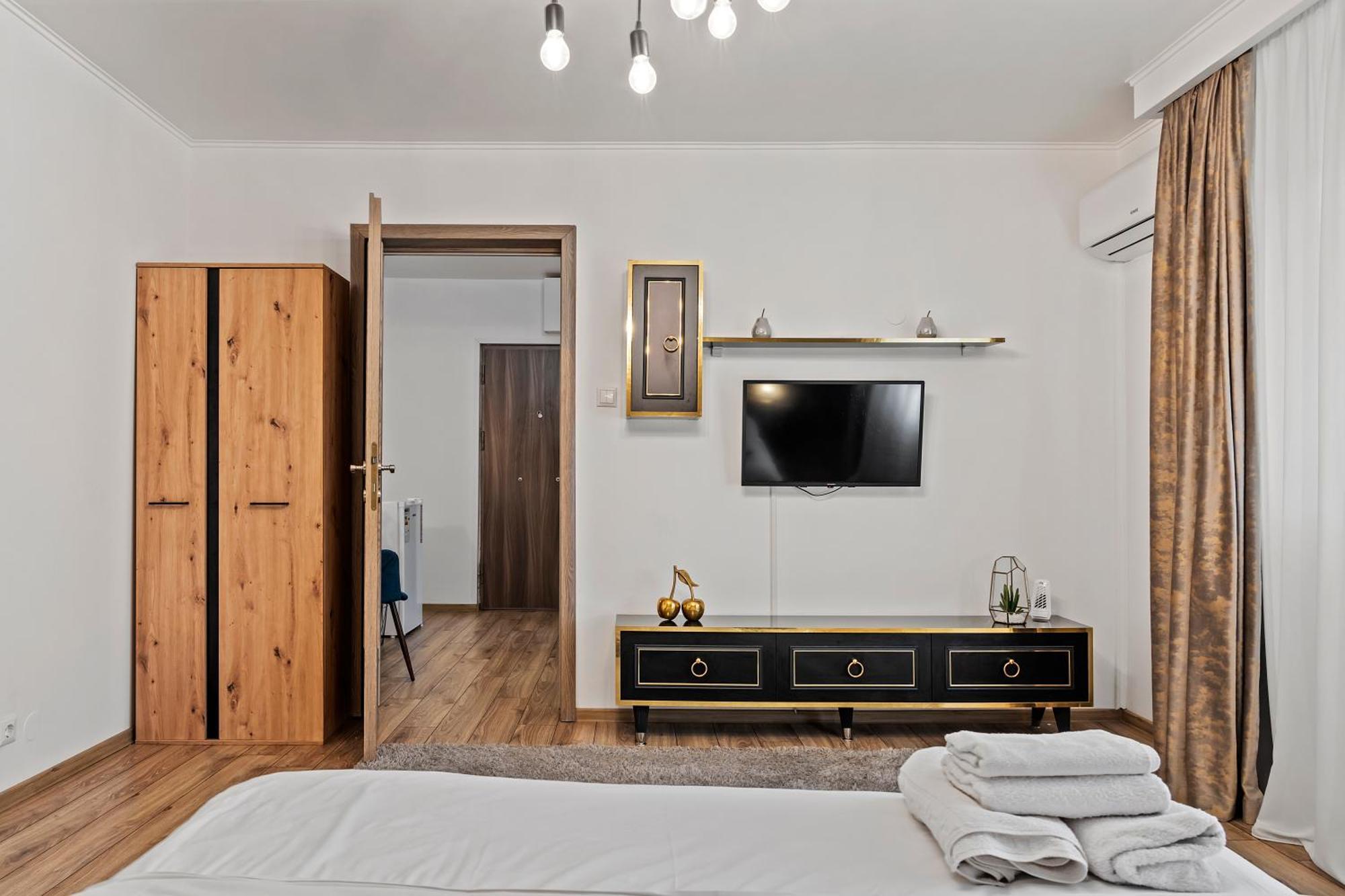 Garsoniera De Lux Si Eleganta Drumul Taberei Bucarest Exterior foto